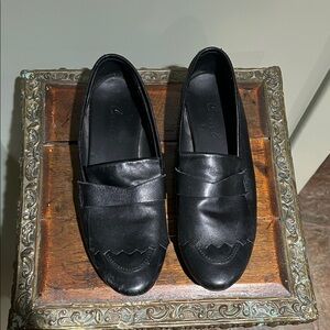 Classic Black Leather Women’s Slip-On Loafers